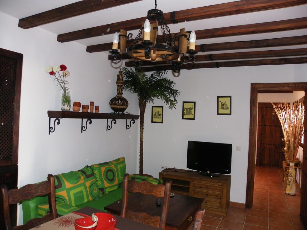 Apartamentos Fuente La Teja & Spa Los Llanos De Aridane Rum bild